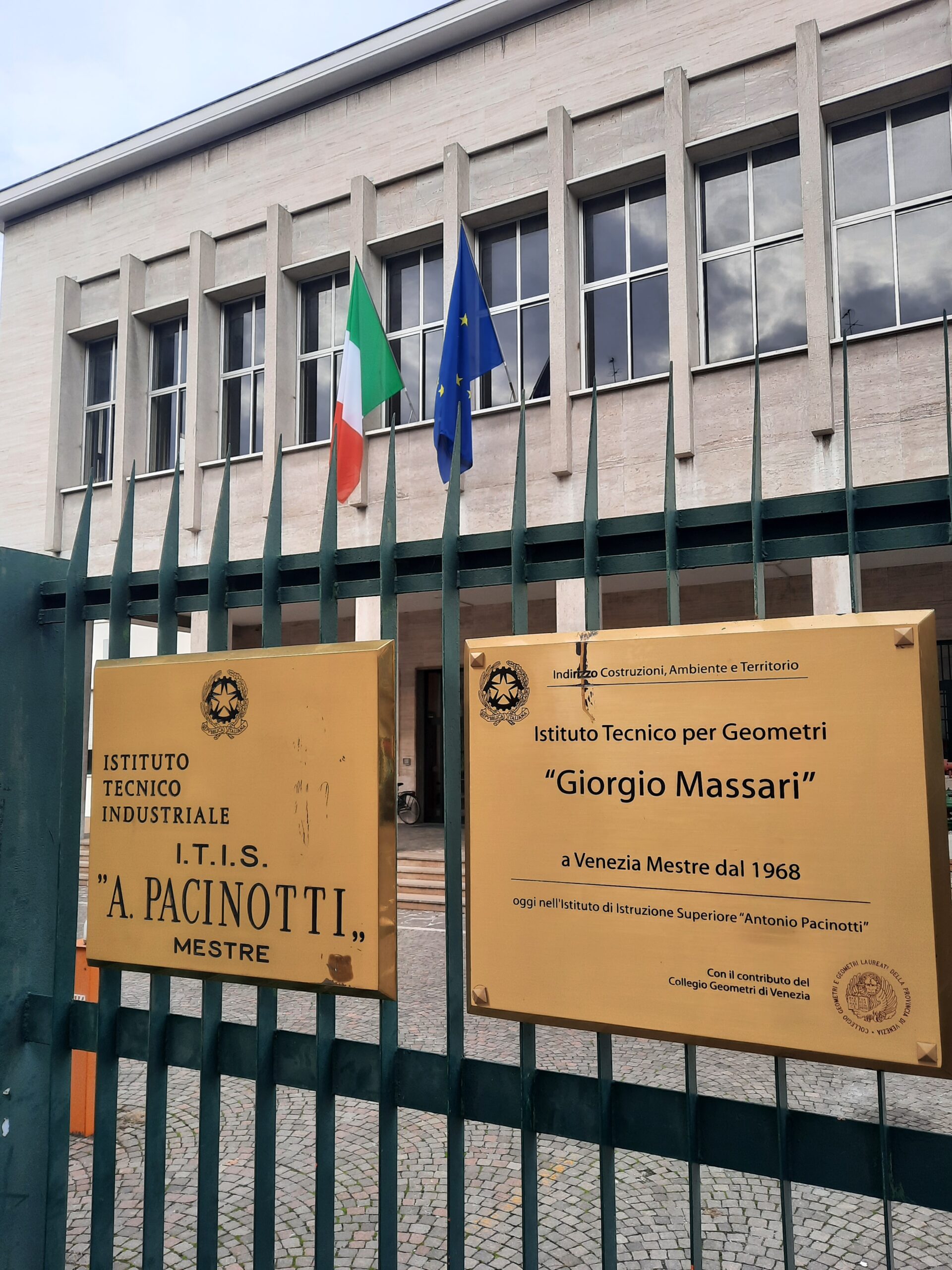 iscrizioni-a-s-2026-27-iis-pacinotti-istituto-di-istruzione-superiore